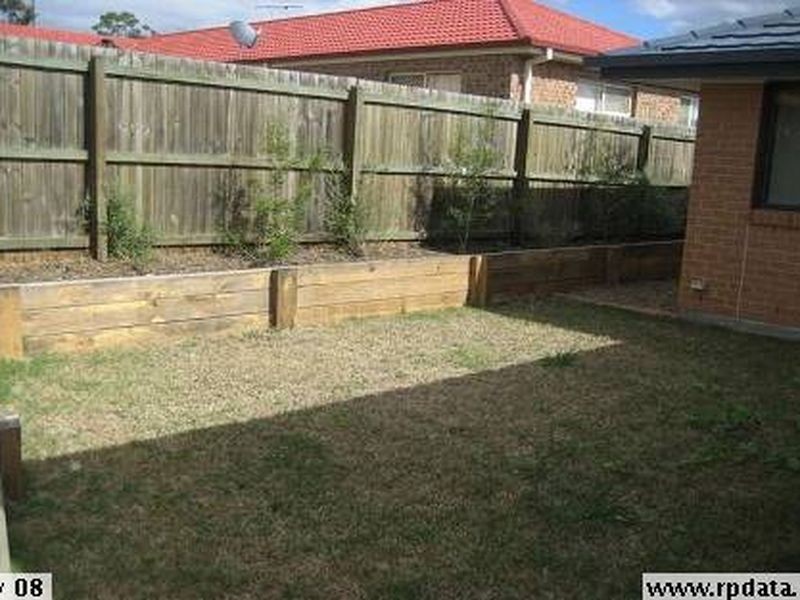 16 Robur Street, Marsden QLD 4132