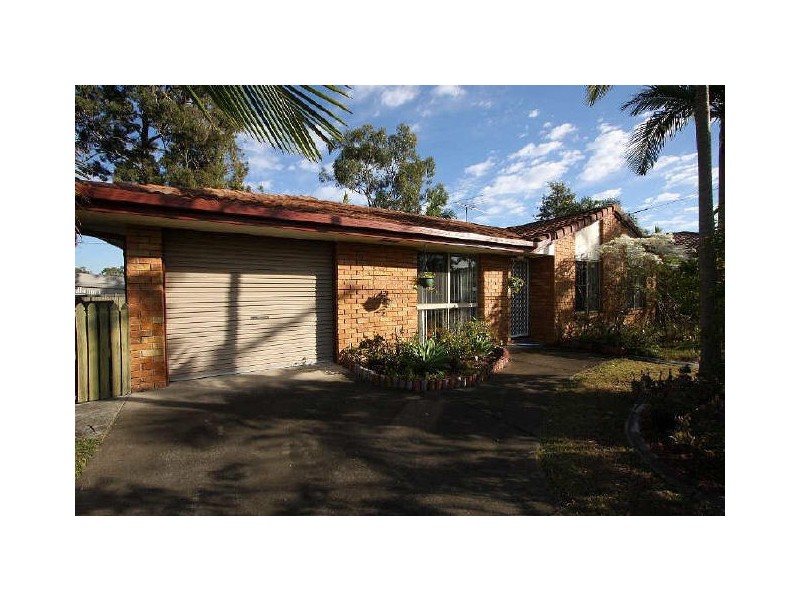 76 Owens Crescent, Regents Park QLD 4118