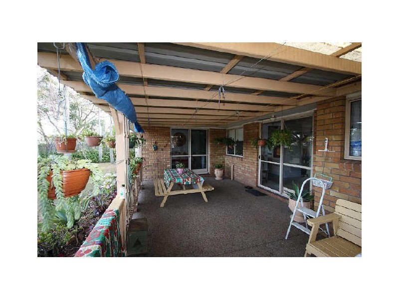 76 Owens Crescent, Regents Park QLD 4118