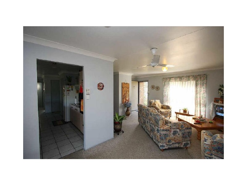 76 Owens Crescent, Regents Park QLD 4118