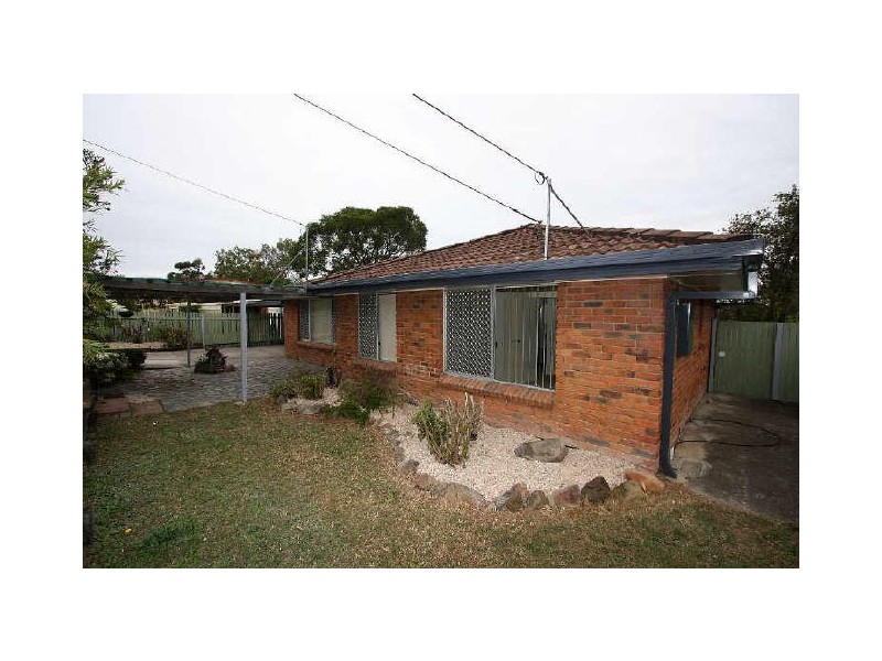 143 Waratah Drive, Crestmead QLD 4132