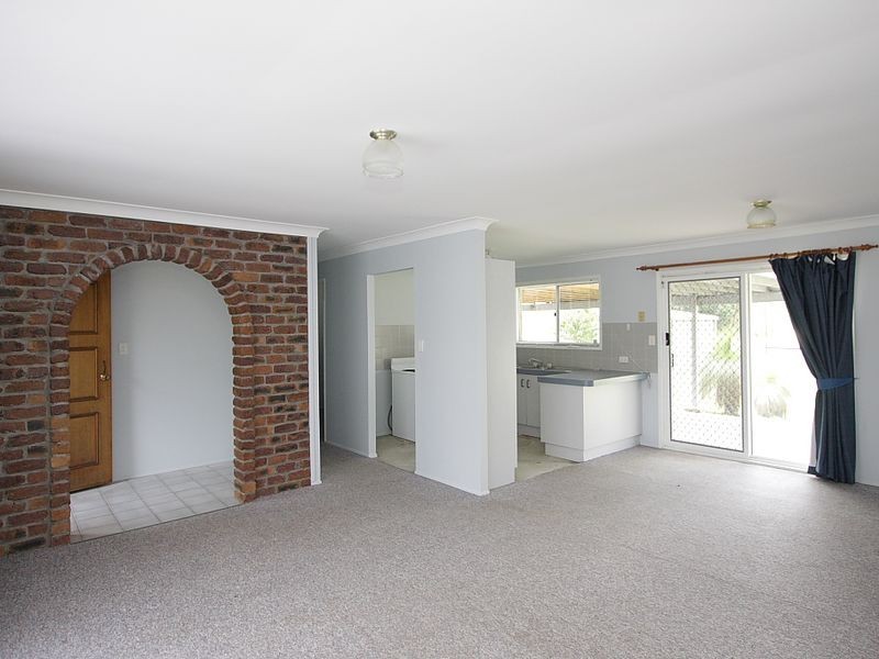 10 Redgum Drive, Regents Park QLD 4118