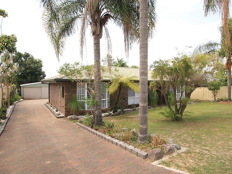 10 Redgum Drive, Regents Park QLD 4118