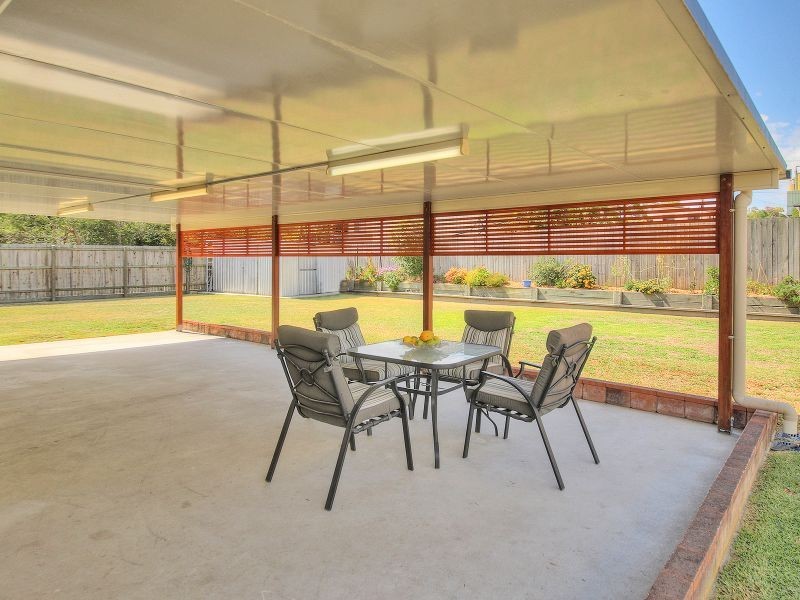 21 Silvertop Street, Hillcrest QLD 4118