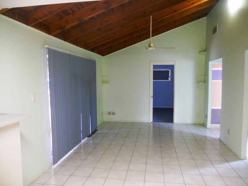 8 Hydrabad Street, Regents Park QLD 4118