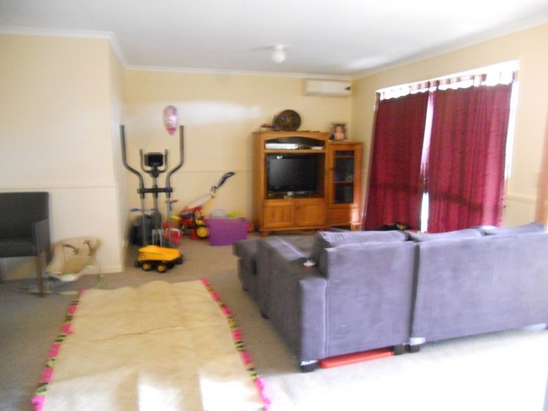 89 Bottlebrush Drive, Regents Park QLD 4118