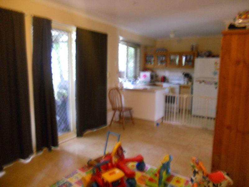 89 Bottlebrush Drive, Regents Park QLD 4118
