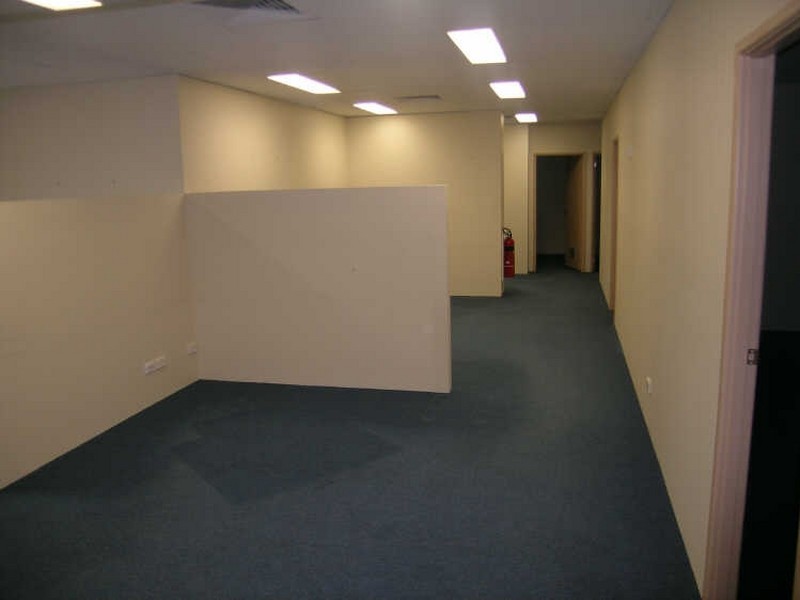 Ground Floor/1 Helen Street, Hillcrest QLD 4118