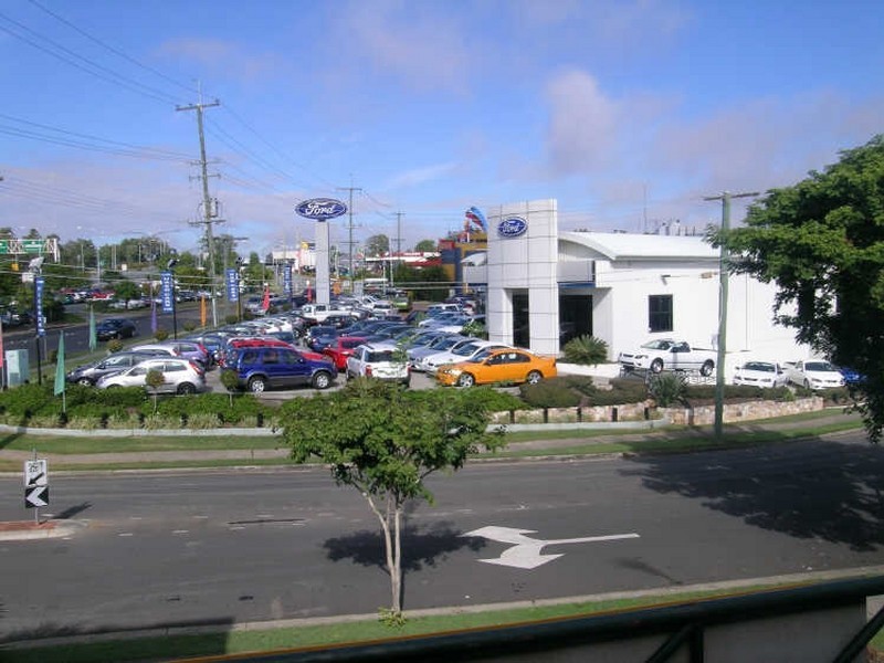 Ground Floor/1 Helen Street, Hillcrest QLD 4118