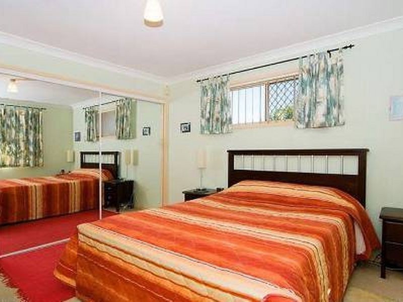 10 Perentie Street, Regents Park QLD 4118