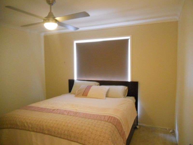 26 Cresthill Avenue, Regents Park QLD 4118