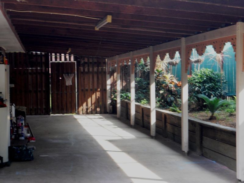 26 Cresthill Avenue, Regents Park QLD 4118