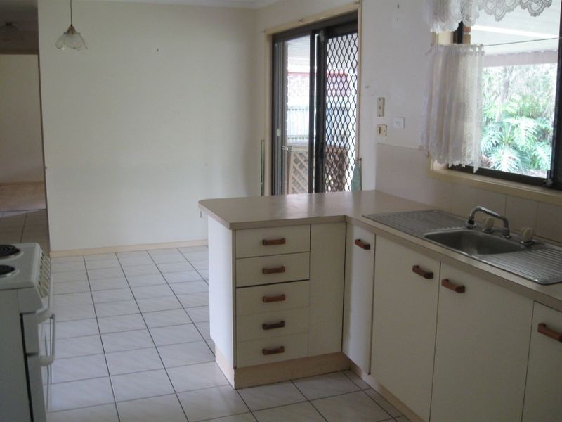 44 Haldham Crescent, Regents Park QLD 4118