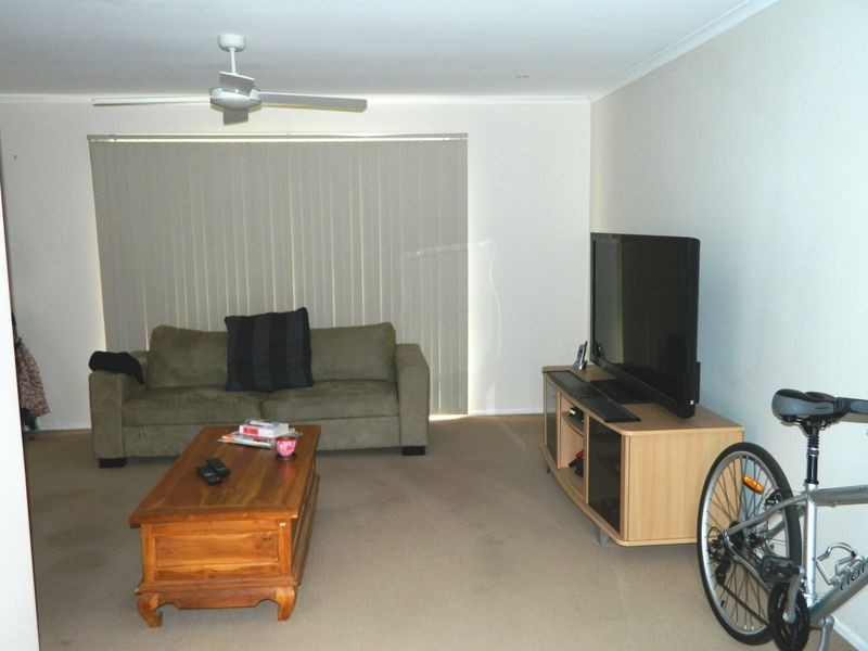 36 Federation Drive, Hillcrest QLD 4118