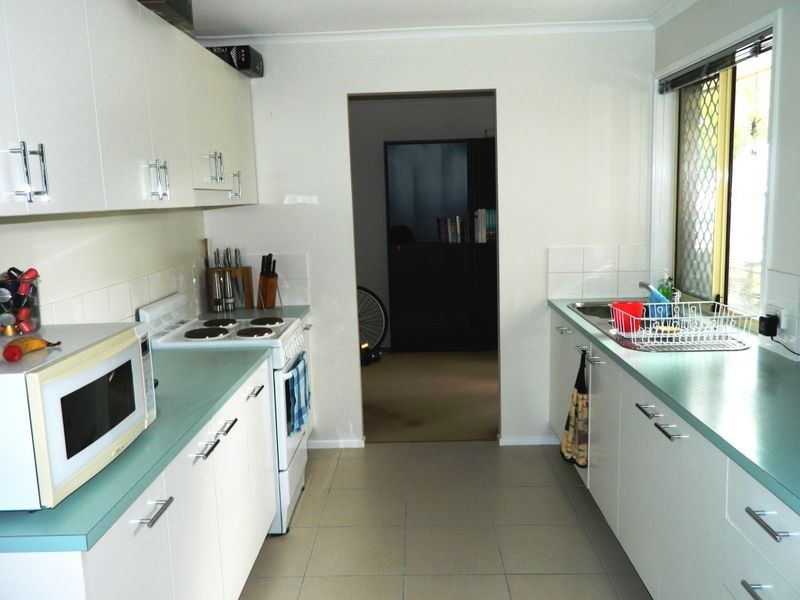 36 Federation Drive, Hillcrest QLD 4118