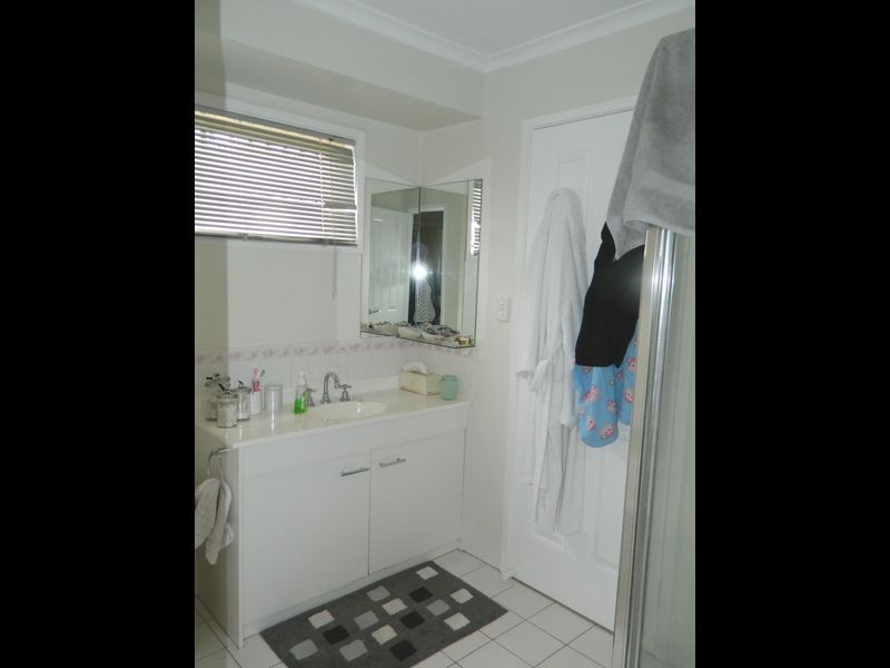 36 Federation Drive, Hillcrest QLD 4118