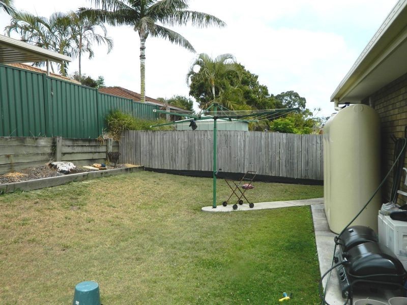 36 Federation Drive, Hillcrest QLD 4118