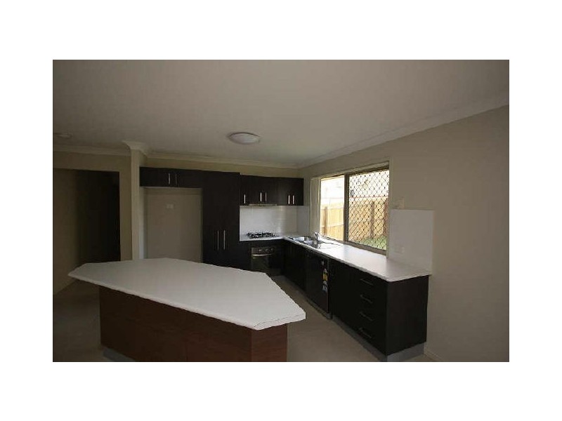 19 Leatrice Street, Marsden QLD 4132