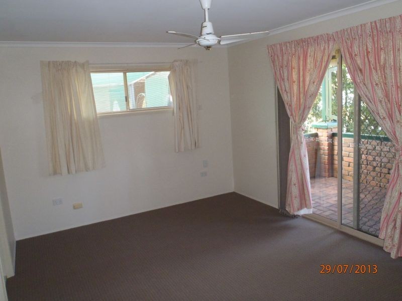 7 Silvertop Street, Hillcrest QLD 4118