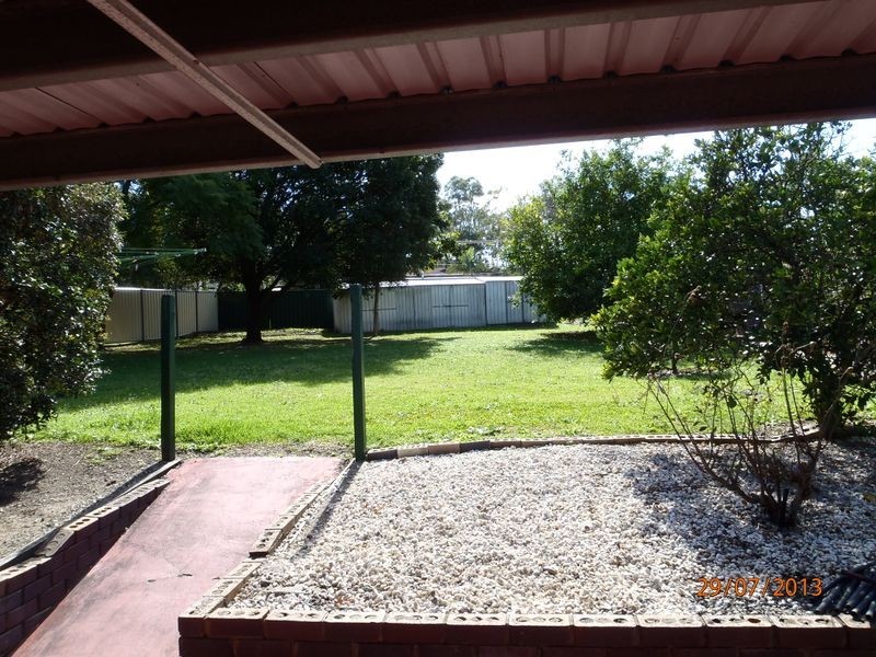 7 Silvertop Street, Hillcrest QLD 4118