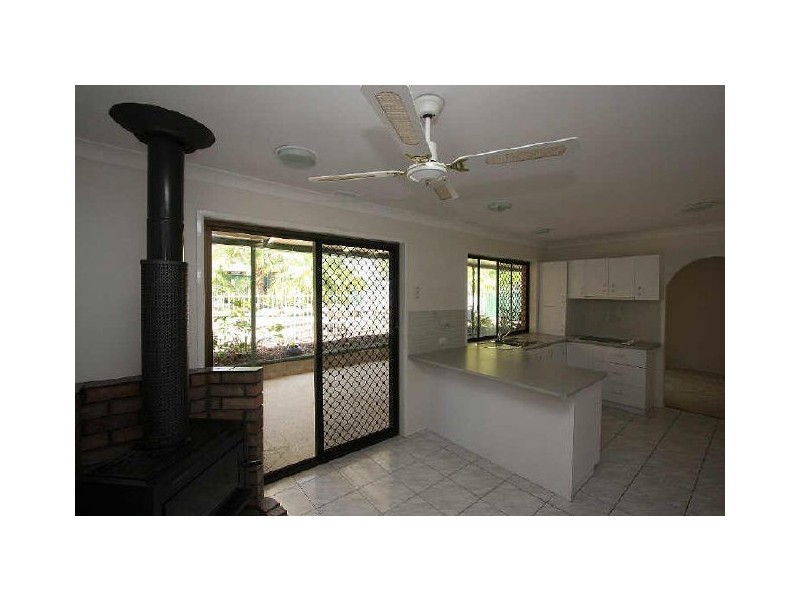 7 Corsloot Street, Regents Park QLD 4118