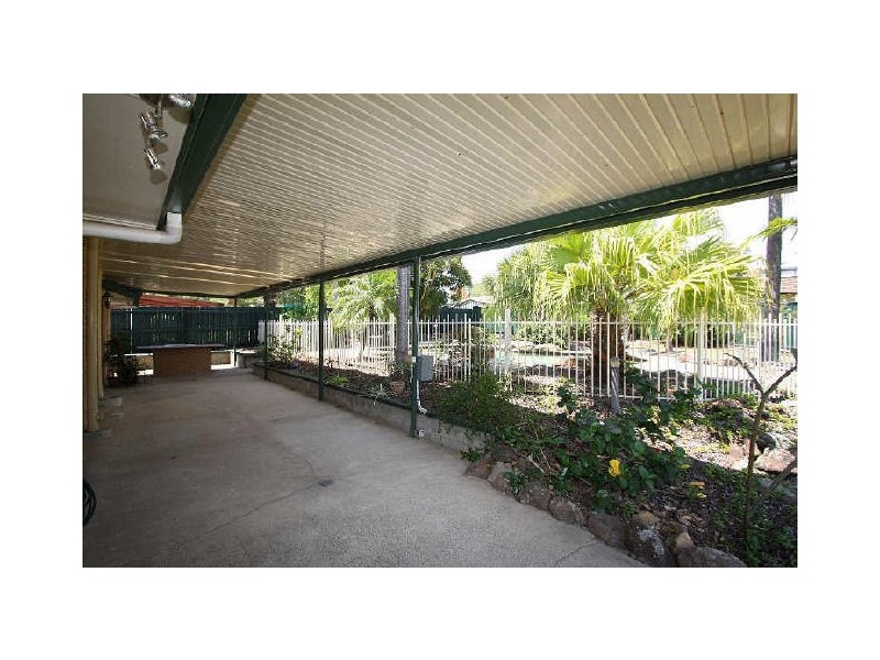 7 Corsloot Street, Regents Park QLD 4118