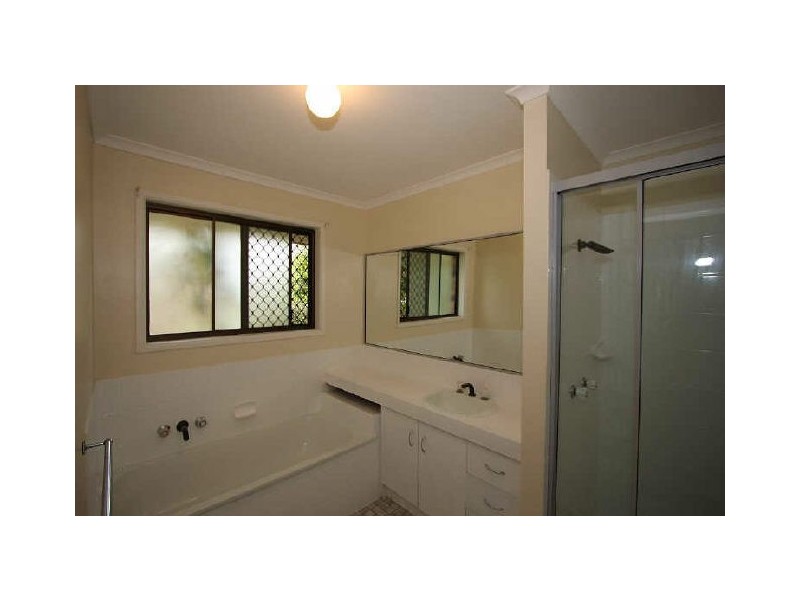 3 Acorus Court, Regents Park QLD 4118