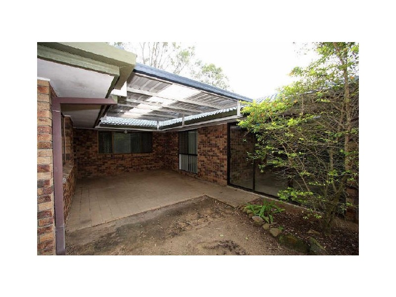 3 Acorus Court, Regents Park QLD 4118