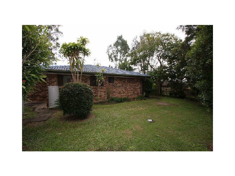 3 Acorus Court, Regents Park QLD 4118