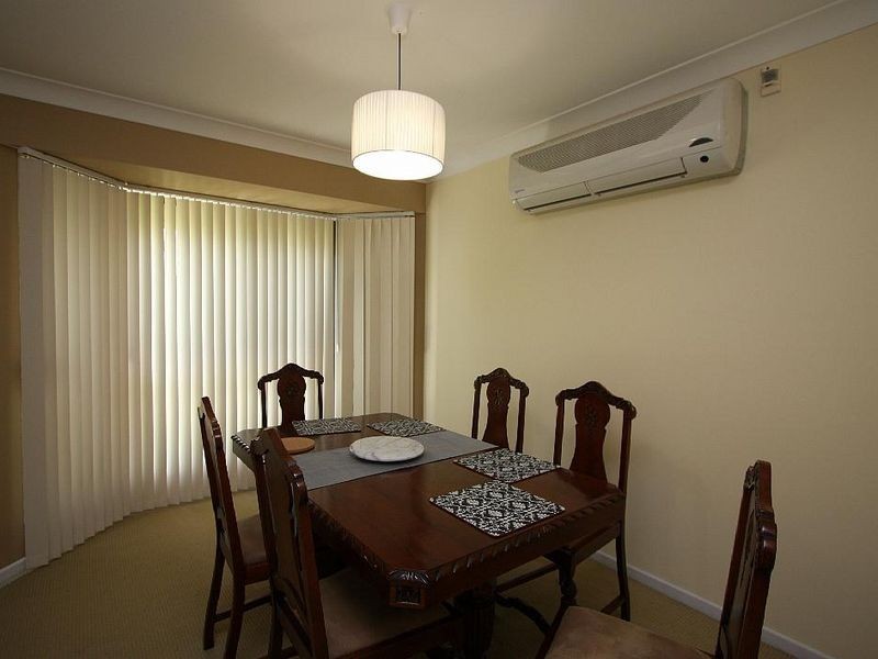 2 Bottlebrush Street, Regents Park QLD 4118