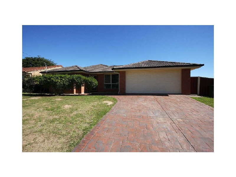 3 Wisteria Drive, Regents Park QLD 4118