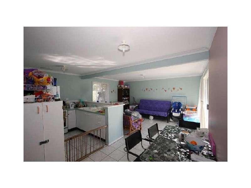5 Westwood Drive, Hillcrest QLD 4118