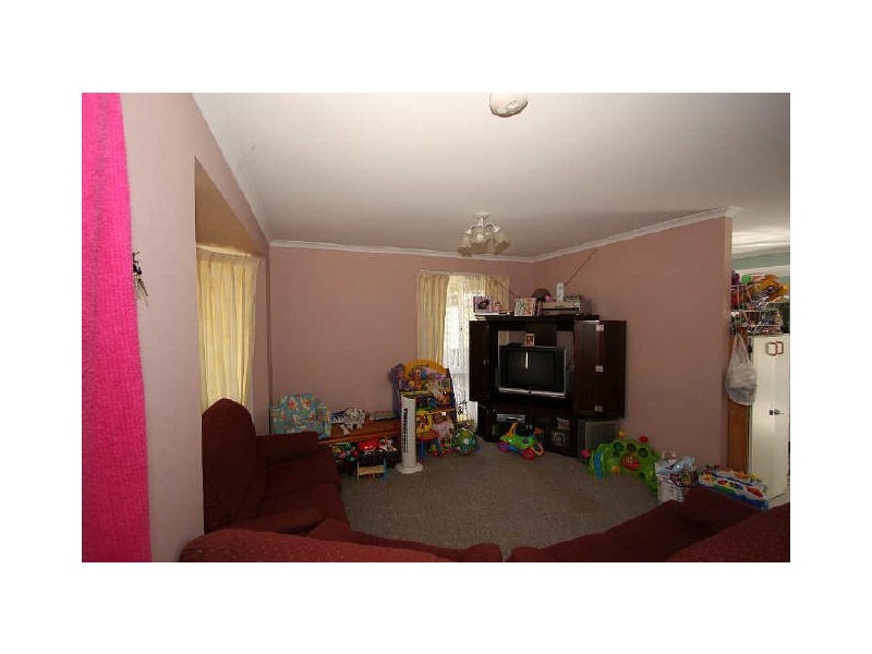 5 Westwood Drive, Hillcrest QLD 4118