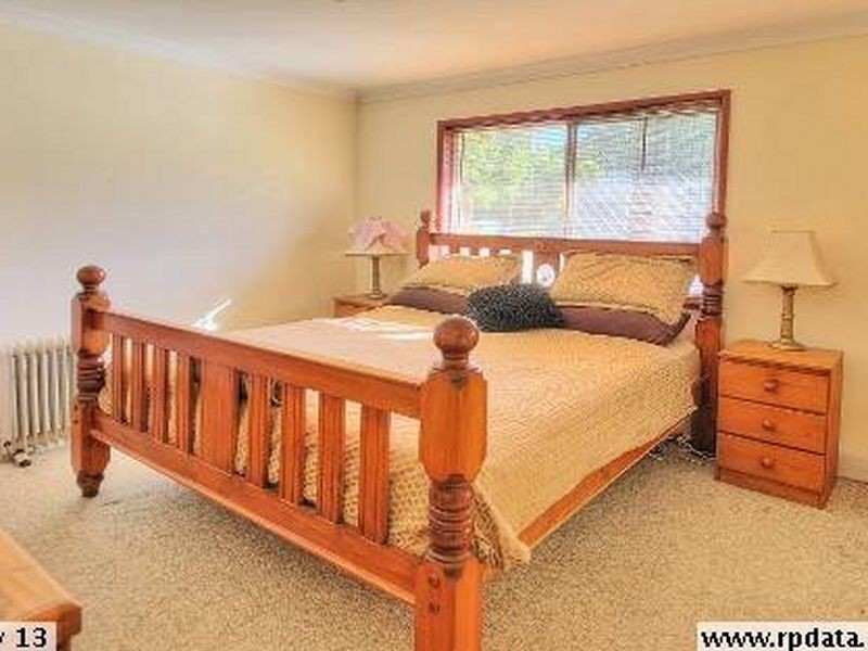 3 Bonhill Court, Hillcrest QLD 4118