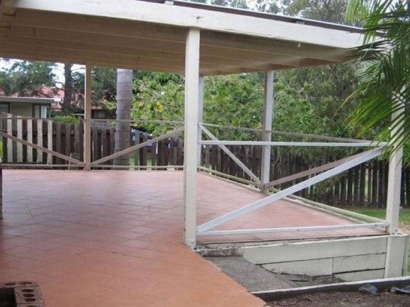 37 Dracon Street, Regents Park QLD 4118