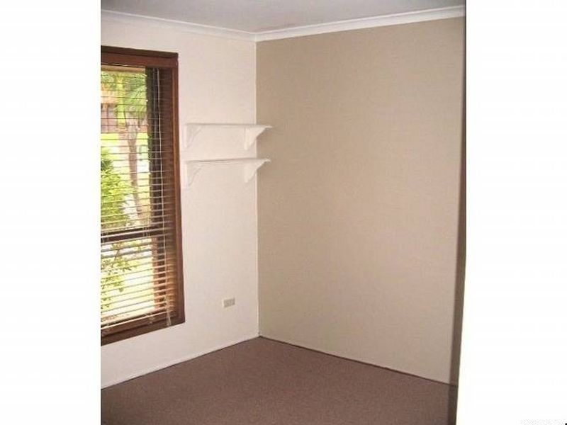 37 Dracon Street, Regents Park QLD 4118