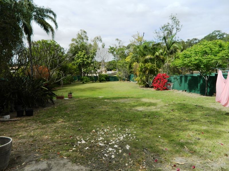 4 Owens Crescent, Regents Park QLD 4118