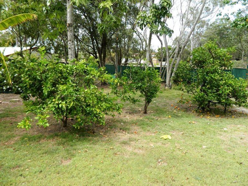 4 Owens Crescent, Regents Park QLD 4118
