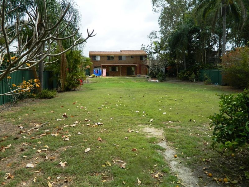 4 Owens Crescent, Regents Park QLD 4118