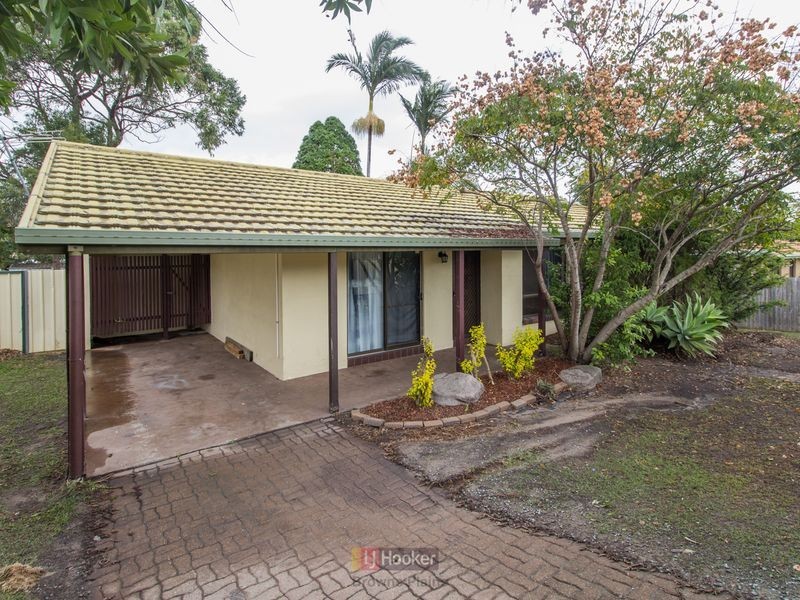 105 Waratah Drive, Crestmead QLD 4132
