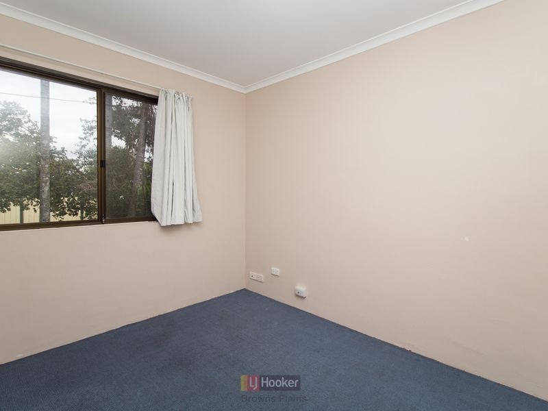 105 Waratah Drive, Crestmead QLD 4132