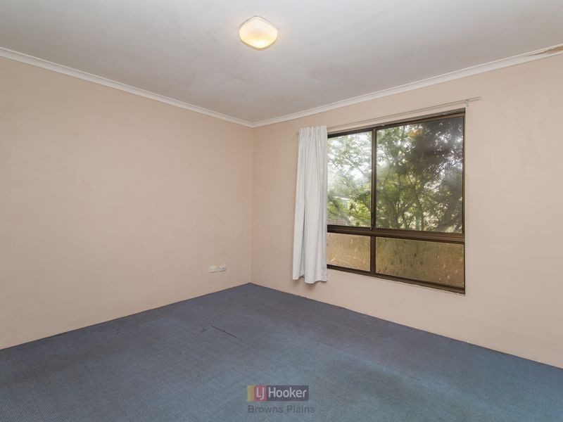 105 Waratah Drive, Crestmead QLD 4132