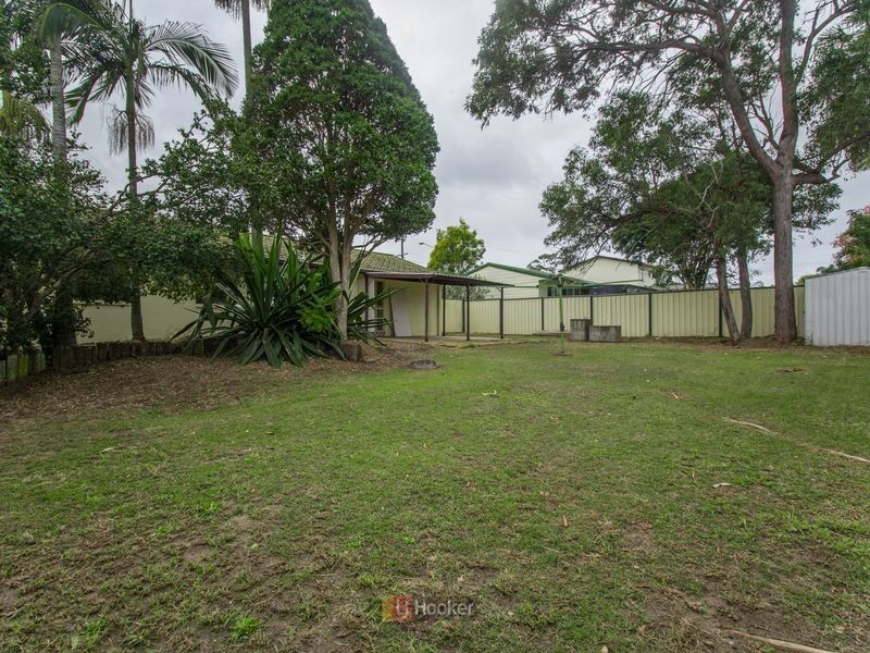 105 Waratah Drive, Crestmead QLD 4132