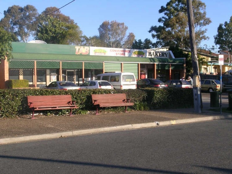 99 Seville Road, Holland Park QLD 4121