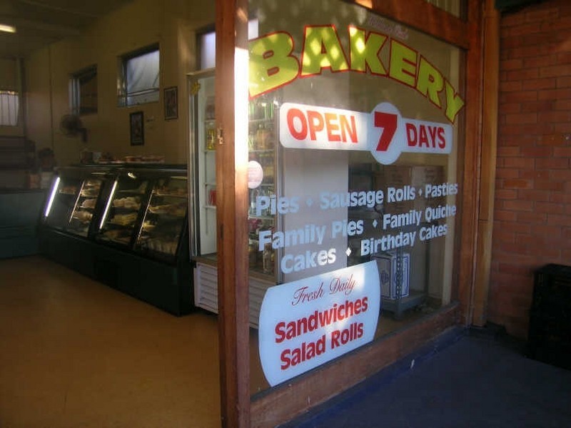 99 Seville Road, Holland Park QLD 4121