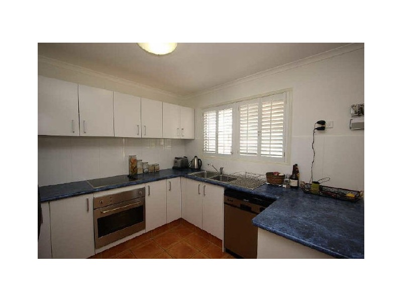 9 Bursaria Street, Crestmead QLD 4132