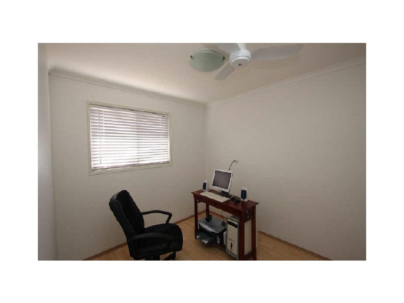 9 Bursaria Street, Crestmead QLD 4132