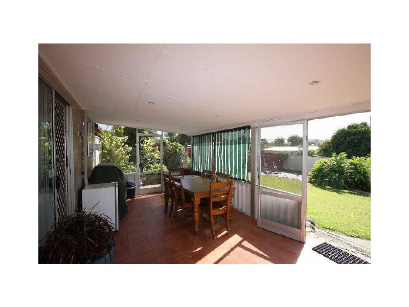 9 Bursaria Street, Crestmead QLD 4132