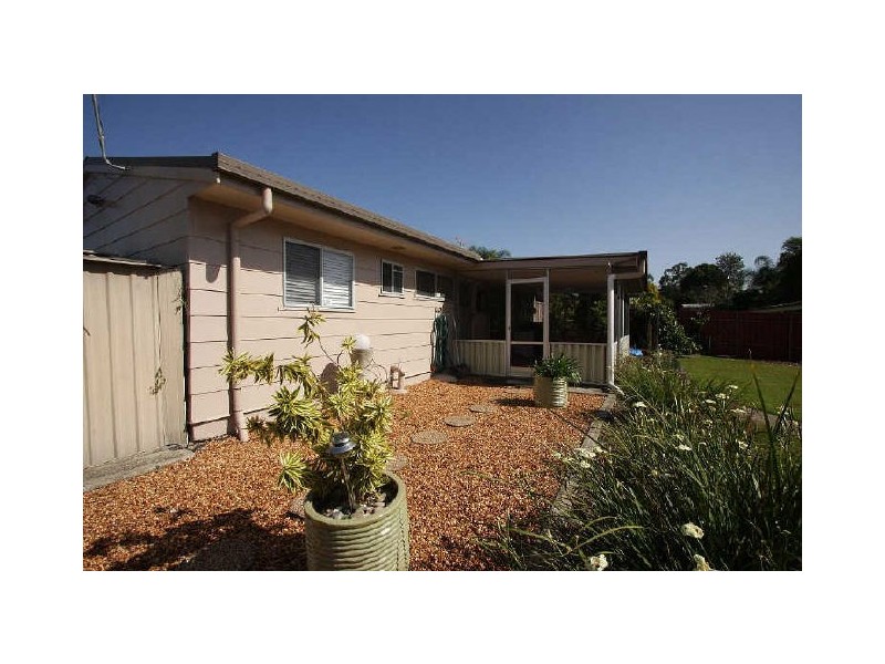 9 Bursaria Street, Crestmead QLD 4132