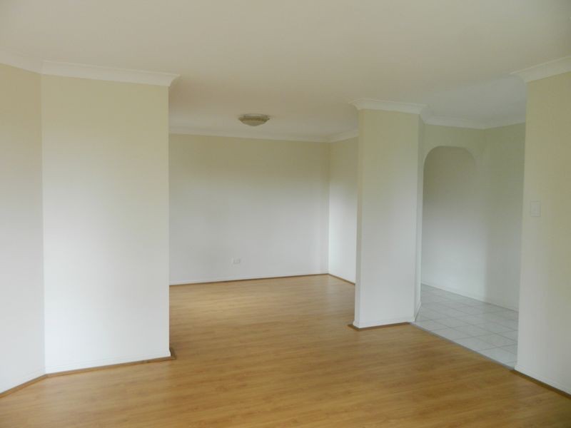 22 Fromelles Court, Regents Park QLD 4118